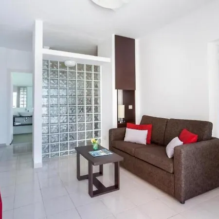 Lf 2 Bedrooms With Well Connected, Beach, Pool 公寓 *